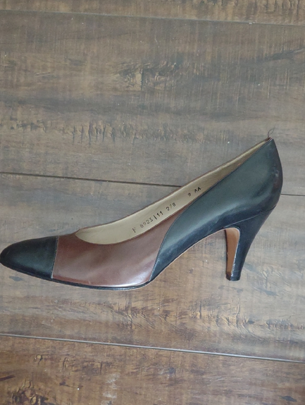 Salvatore Ferragamo Brown and Black Two-Tone Leather Pump